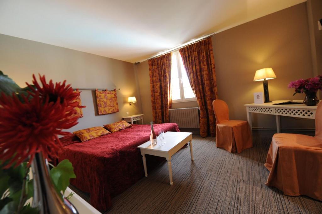 Hotel Spa Le Relais Du Bellay Montreuil-Bellay Δωμάτιο φωτογραφία