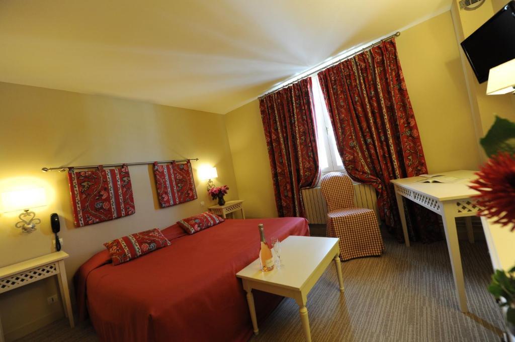 Hotel Spa Le Relais Du Bellay Montreuil-Bellay Δωμάτιο φωτογραφία