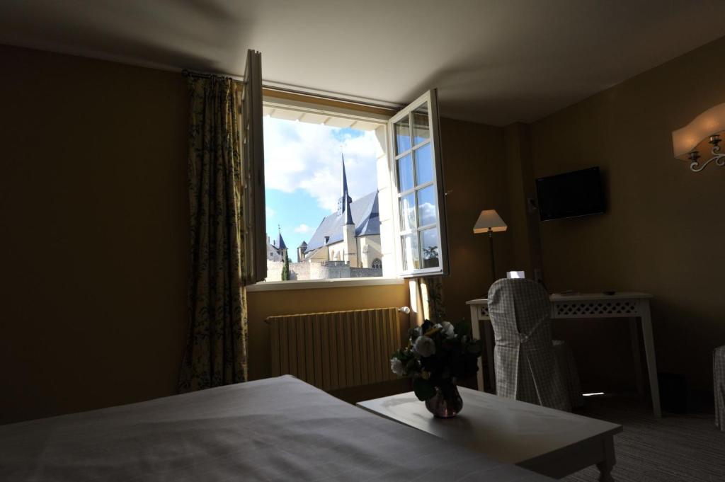 Hotel Spa Le Relais Du Bellay Montreuil-Bellay Δωμάτιο φωτογραφία